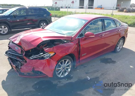2017 Ford Fusion Energi Titanium from USA, damaged, VIN 3FA6P0SU7HR209422